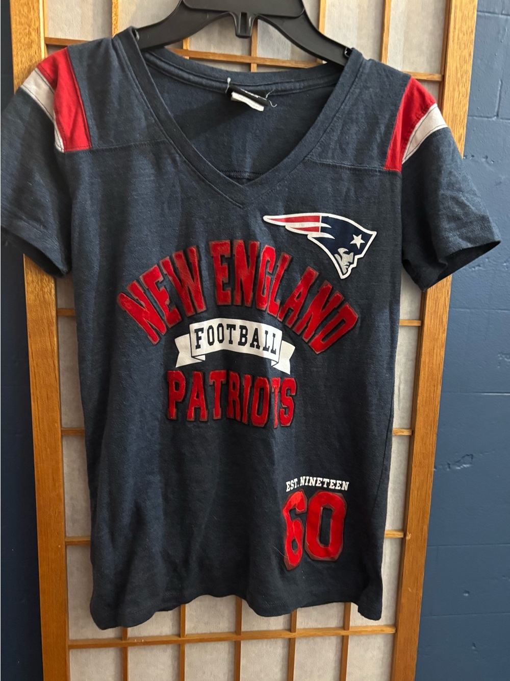 T-shirt NFL New England Patriots Femme (S) / Patriots V-Neck Shirt